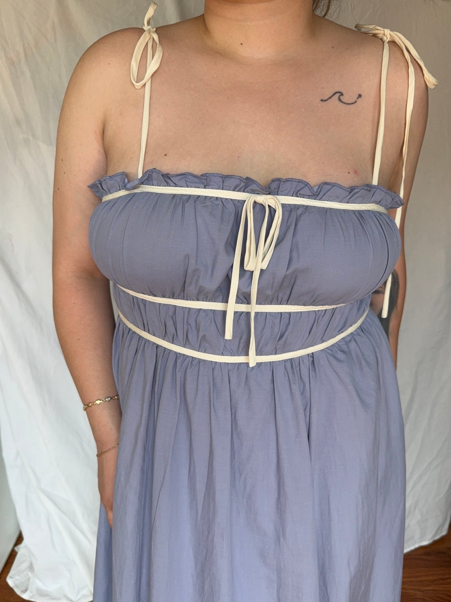 Contrast Trim Maxi Dress
