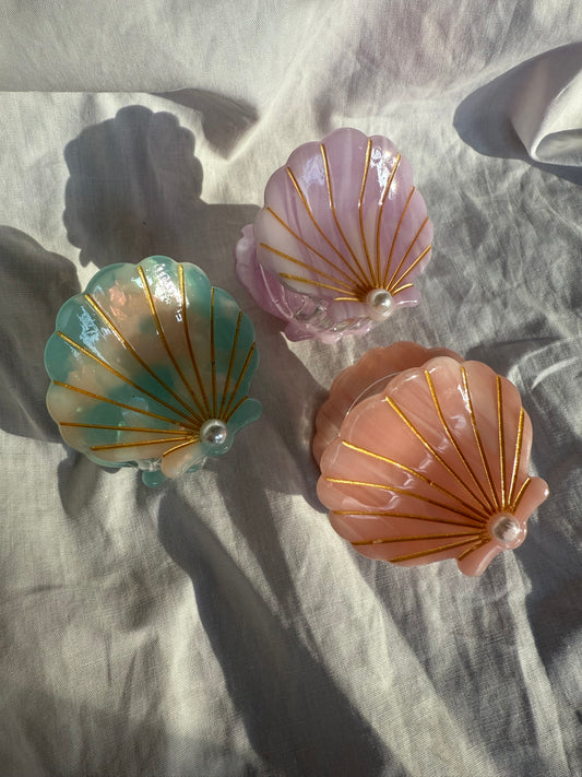 Seashell Claw Clip